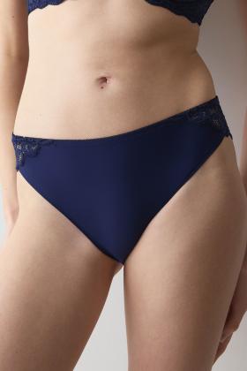 Triumph - Amourette Rio Slip Triumph - Amourette Rio Slip