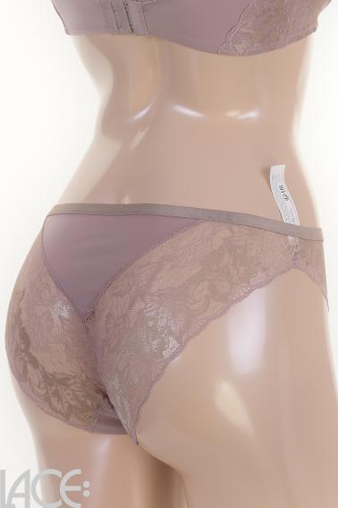 Triumph - Shape Magic wire Rio Slip