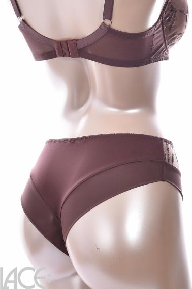 Ava - Brasilianischer String - Ava 19